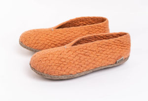 Elevate your comfort with our exquisite collection of woven felt slippers. Crafted with a blend of style and warmth, these slippers offer a unique blend of artisanal design and cozy relaxation.